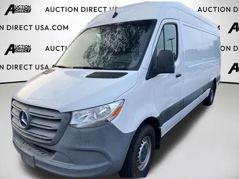 Used 2021 Mercedes-Benz Sprinter 2500 image 1