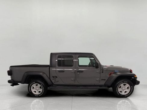 Used 2020 Jeep Gladiator Sport w/ Quick Order Package 24S AWD/4WD image 13