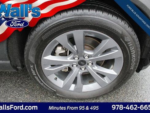 Certified 2022 Ford Explorer XLT w/ Equipment Group 202A image 4