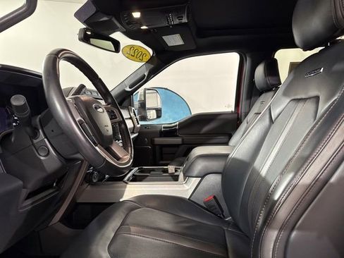 Used 2022 Ford F250 Platinum image 17