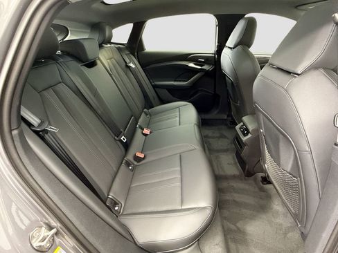 Used 2025 Audi A6 e-tron Premium Plus w/ Premium Plus image 22