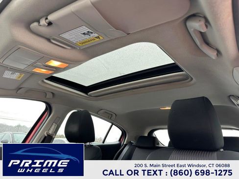 Used 2015 MAZDA MAZDA3 i Touring w/ Technology Package image 21