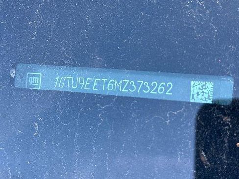 Used 2021 GMC Sierra 1500 AT4 w/ AT4 Preferred Package image 3