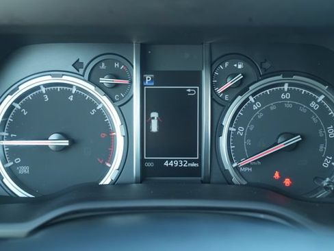 Used 2021 Toyota 4Runner TRD Off-Road Premium w/ Moonroof Package AWD/4WD image 32
