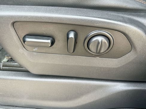 Used 2021 GMC Sierra 1500 AT4 image 12