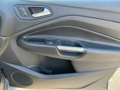 Used 2014 Ford Escape SE w/ Equipment Group 201A FWD image 31