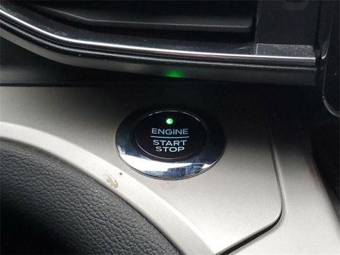 Used 2021 Ford Explorer XLT w/ Equipment Group 202A image 17