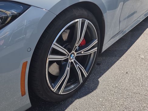 Used 2024 BMW 430i Convertible w/ M Sport Package RWD image 4