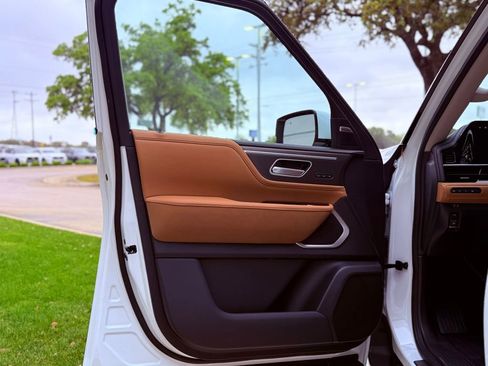 New 2026 INFINITI QX80 Luxe AWD/4WD image 23