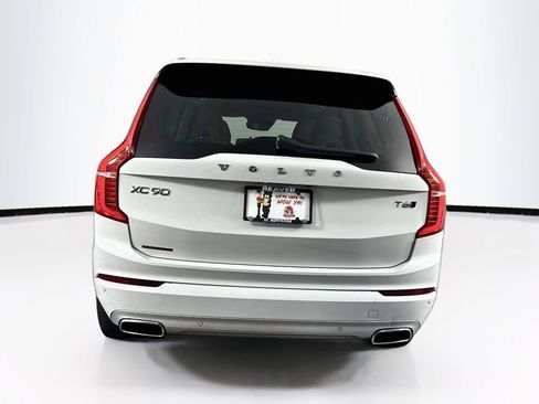Used 2021 Volvo XC90 T6 Momentum w/ Climate Package AWD/4WD image 8