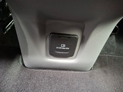 Certified 2022 GMC Terrain SLT image 13