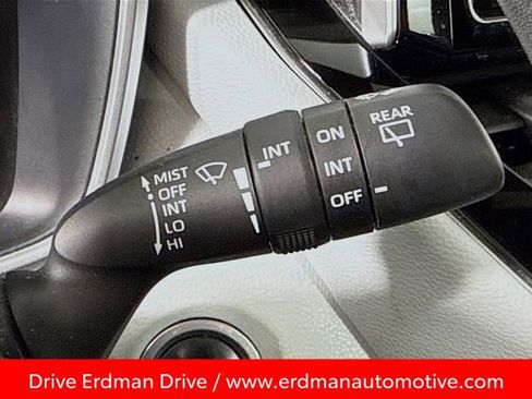 Used 2021 Toyota Corolla SE image 15