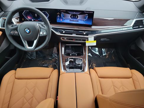 New 2026 BMW X5 xDrive40i w/ Premium Package AWD/4WD image 10