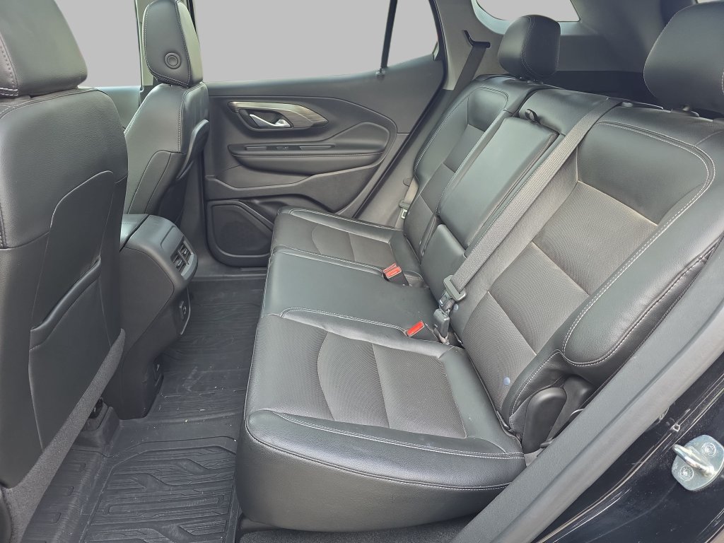 Used 2023 GMC Terrain SLT w/ Tech Package AWD/4WD image 15