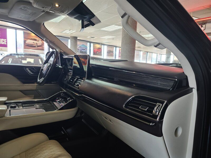 Used 2020 Lincoln Navigator L Black Label AWD/4WD image 22