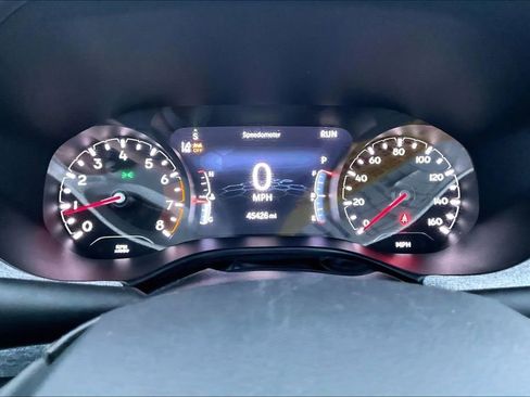 Used 2024 Jeep Compass Latitude image 20