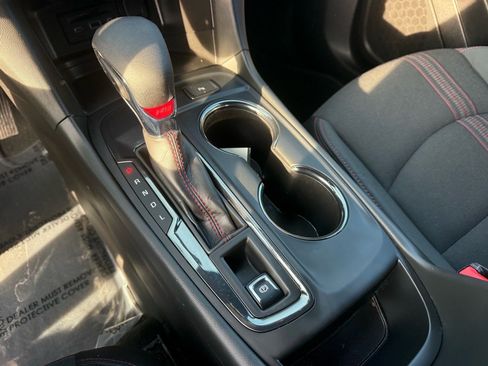 Used 2024 Chevrolet Equinox RS image 19