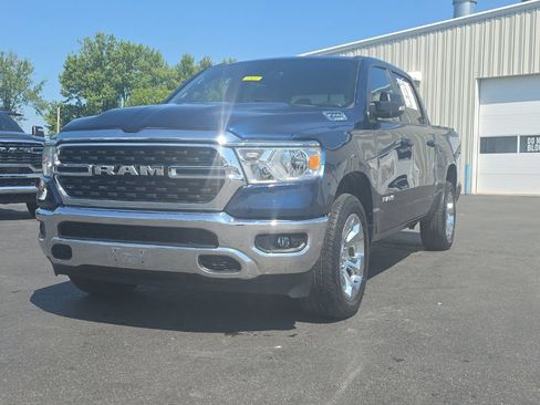 Used 2022 RAM 1500 Big Horn AWD/4WD image 3