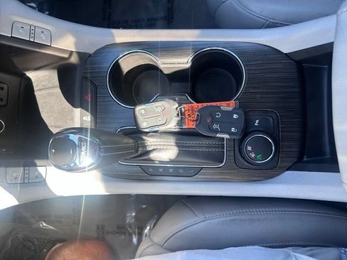 Used 2019 GMC Acadia SLT FWD image 25