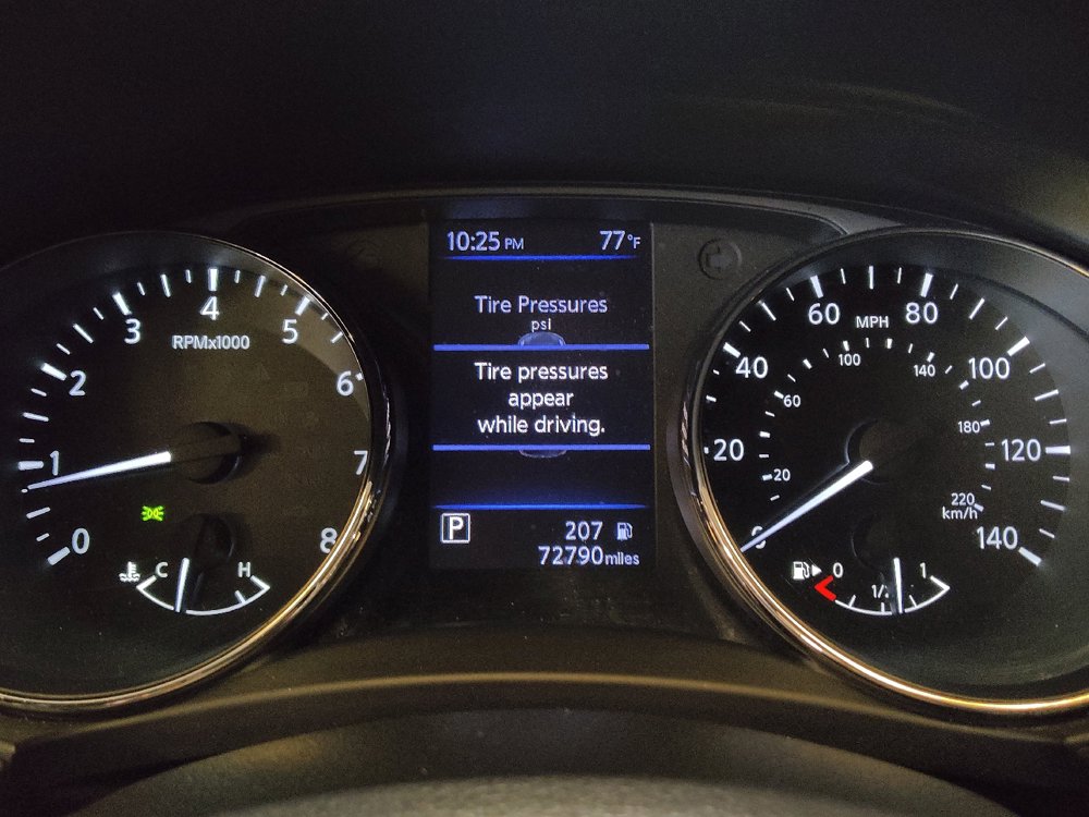 Used 2020 Nissan Rogue SV FWD image 23