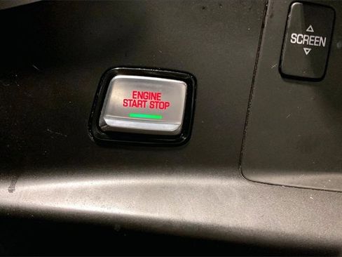 Used 2019 Chevrolet Corvette Stingray Coupe w/ Carbon Flash Badge Package image 29