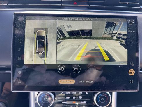 Used 2023 Land Rover Range Rover SE image 17