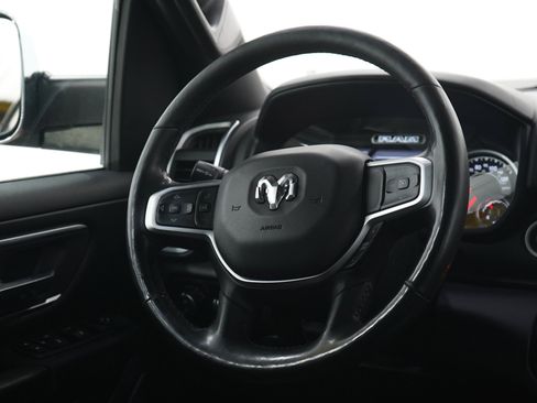 Used 2019 RAM 1500 Big Horn AWD/4WD image 14