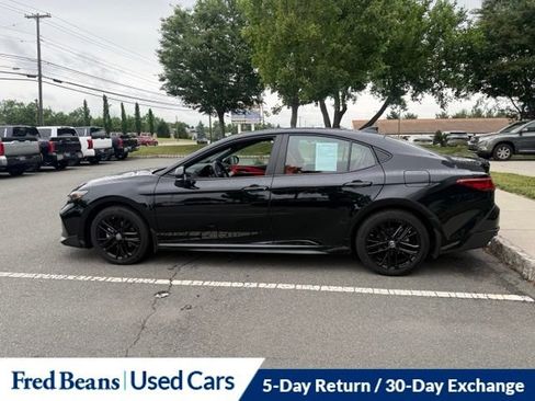 Used 2025 Toyota Camry SE AWD/4WD image 18