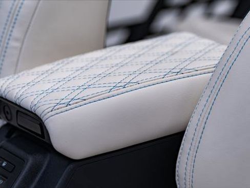 Used 2025 Ford Bronco Outer Banks image 40