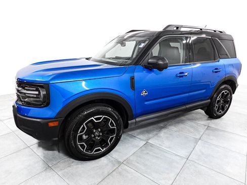 Certified 2025 Ford Bronco Sport Outer Banks w/ Outer Banks Tech Package+ AWD/4WD image 4