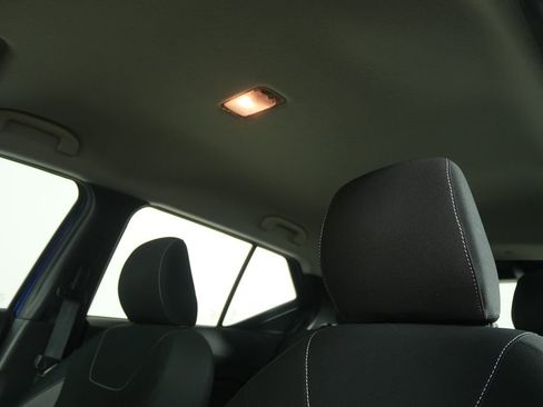 Used 2020 Nissan Kicks SV image 8