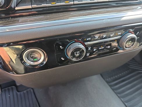 Certified 2022 Chevrolet Silverado 1500 LT image 16