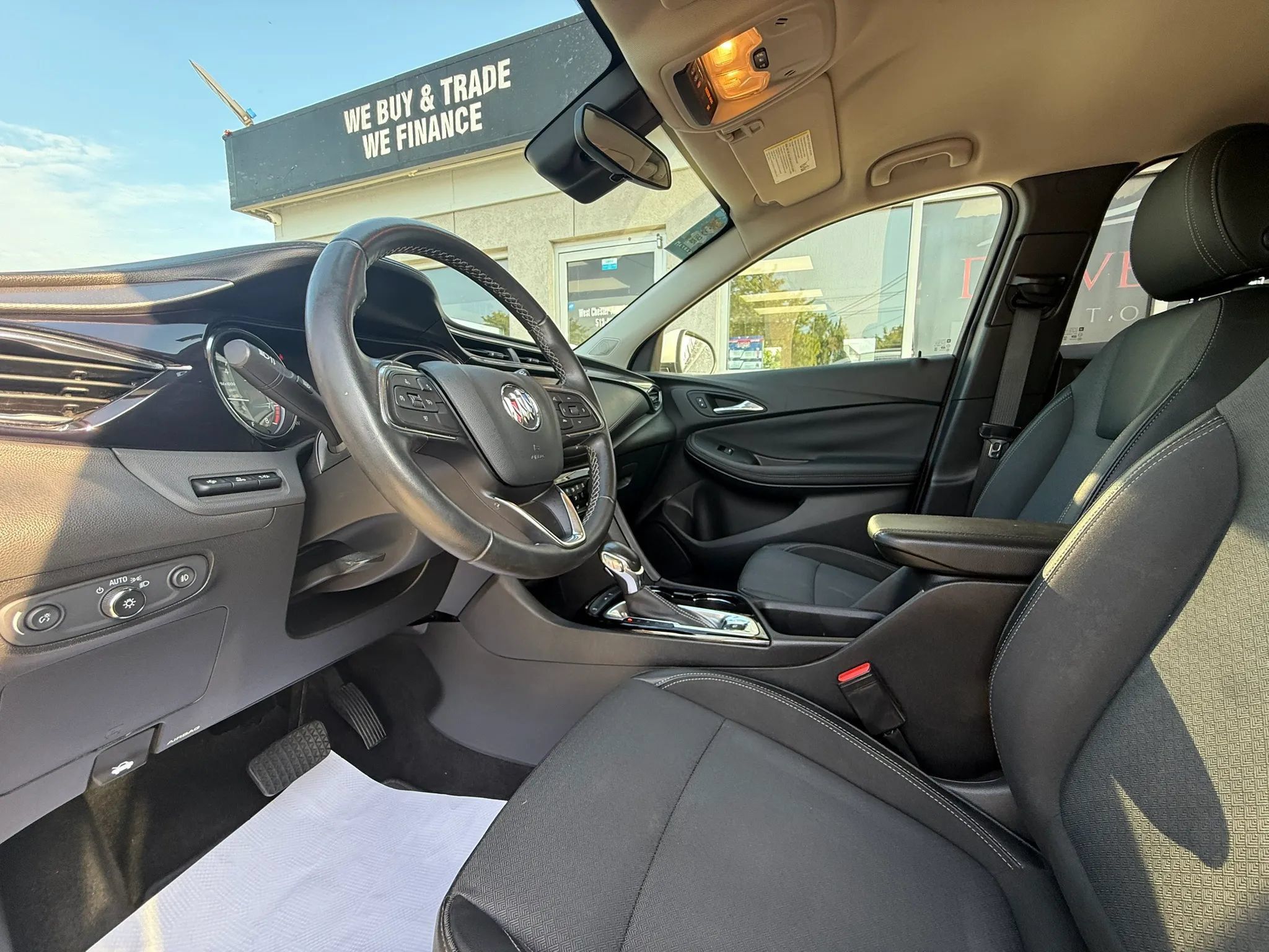 Used 2021 Buick Encore GX Select w/ Advanced Technology Package FWD image 9