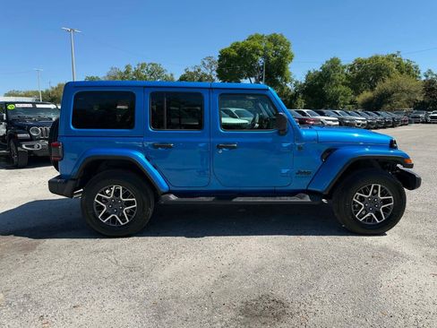 Certified 2026 Jeep Wrangler Sahara image 7