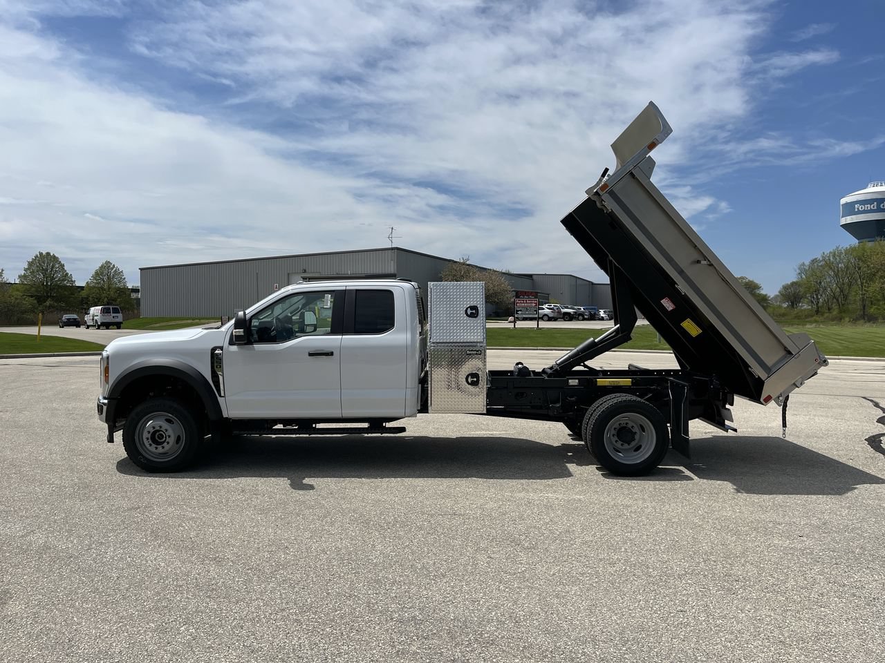 New 2026 Ford F550 4x4 Supercab Super Duty image 6