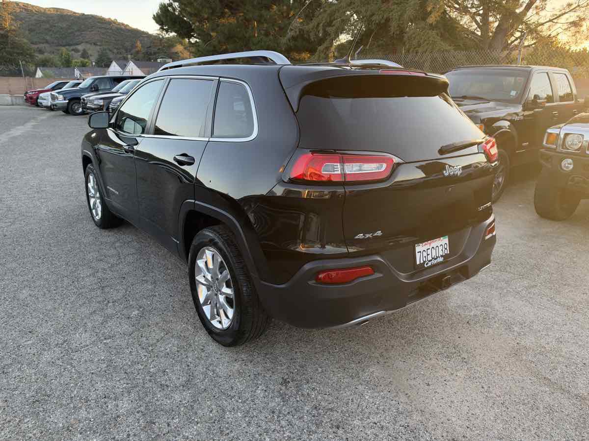 Used 2014 Jeep Cherokee Limited w/ Trailer Tow Group AWD/4WD image 6