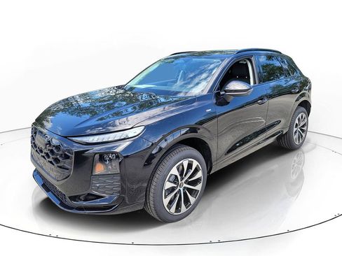 New 2026 Audi Q3 quattro 2.0T AWD/4WD image 2