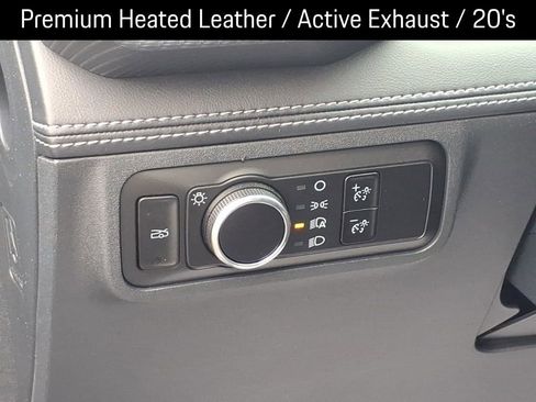 Used 2025 Ford Mustang GT Premium image 19