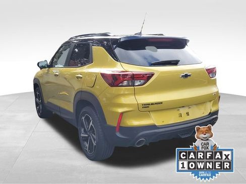 Certified 2023 Chevrolet TrailBlazer RS w/ Sun and Liftgate Package image 3
