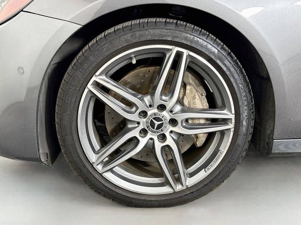 Used 2018 Mercedes-Benz E 300 4MATIC image 32
