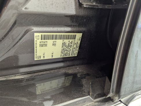 Used 2016 Nissan Maxima SR image 39