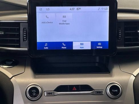 Used 2023 Ford Explorer XLT w/ Equipment Group 202A AWD/4WD image 13