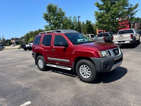 Used 2015 Nissan Xterra S w/ Value Package AWD/4WD image 3