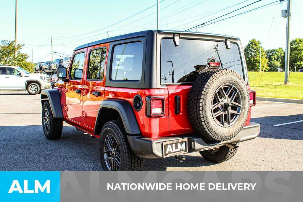 Used 2025 Jeep Wrangler Unlimited Sport AWD/4WD image 4