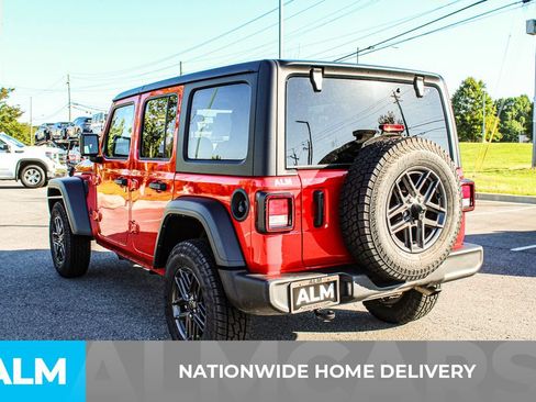 Used 2025 Jeep Wrangler Unlimited Sport AWD/4WD image 4