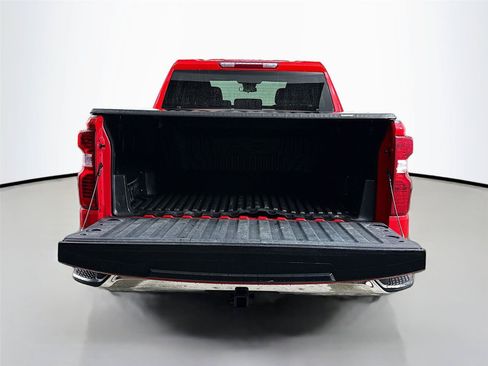 Used 2023 Chevrolet Silverado 1500 LT AWD/4WD image 29