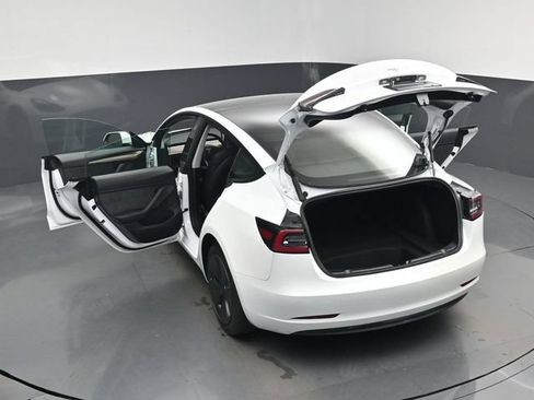 Used 2023 Tesla Model 3 Standard Range RWD image 30