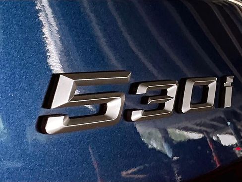 Used 2024 BMW 530i image 9