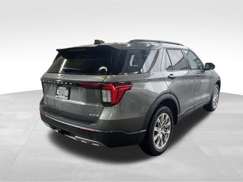 Used 2026 Ford Explorer Active w/ Active Comfort Package AWD/4WD image 15
