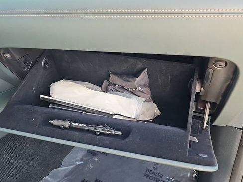 Used 2023 Genesis GV70 2.5T w/ Advanced Package image 21